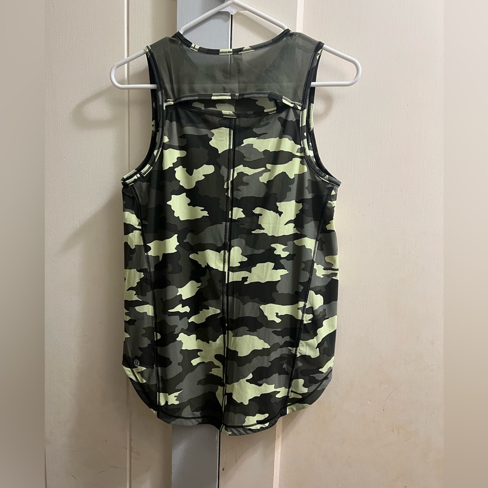 EUC Lululemon Sculpt Tank - Picture 2 of 4